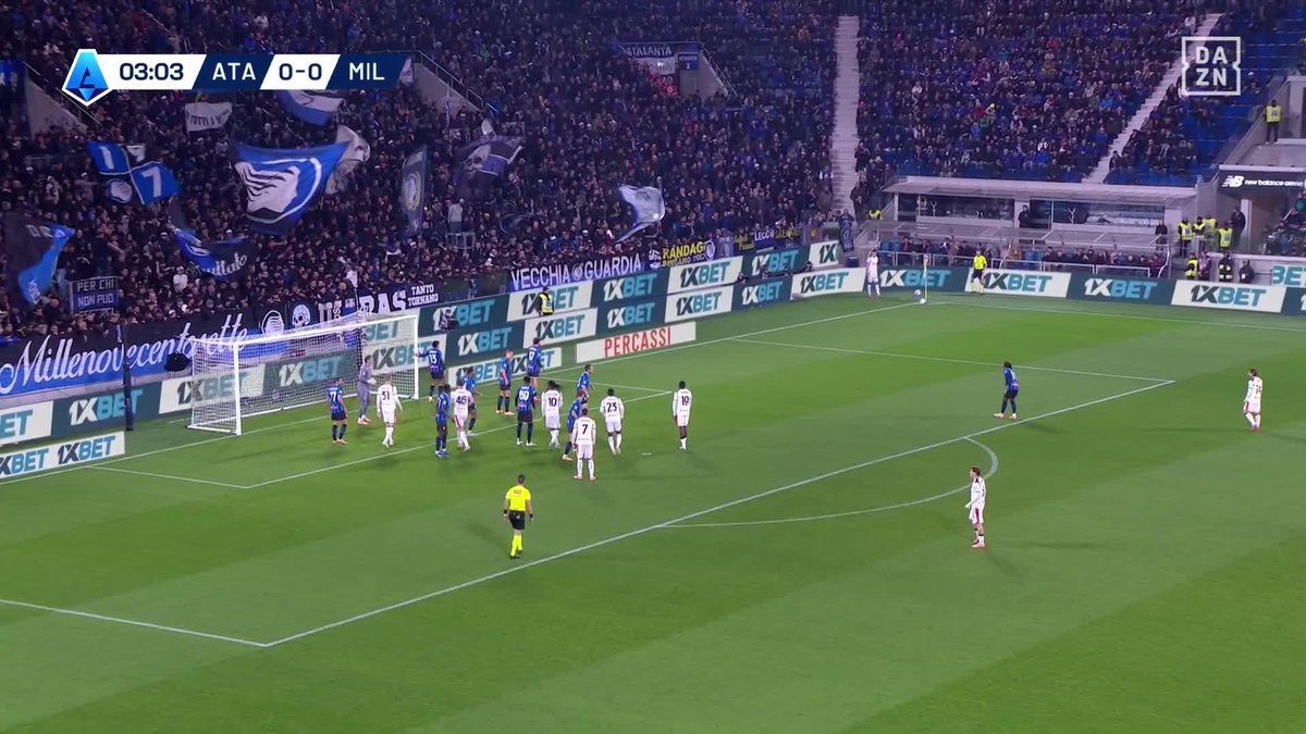 ⚽️ 𝗟’𝗘́𝗤𝗨𝗜𝗟𝗜𝗕𝗥𝗘 𝗘𝗦𝗧 𝗣𝗔𝗥𝗙𝗔𝗜𝗧 ! 🤩 L’ouverture du score de l’AC Milan face à l’Atalanta signée Samuele Ricci 🇮🇹. 🎥 DAZN France