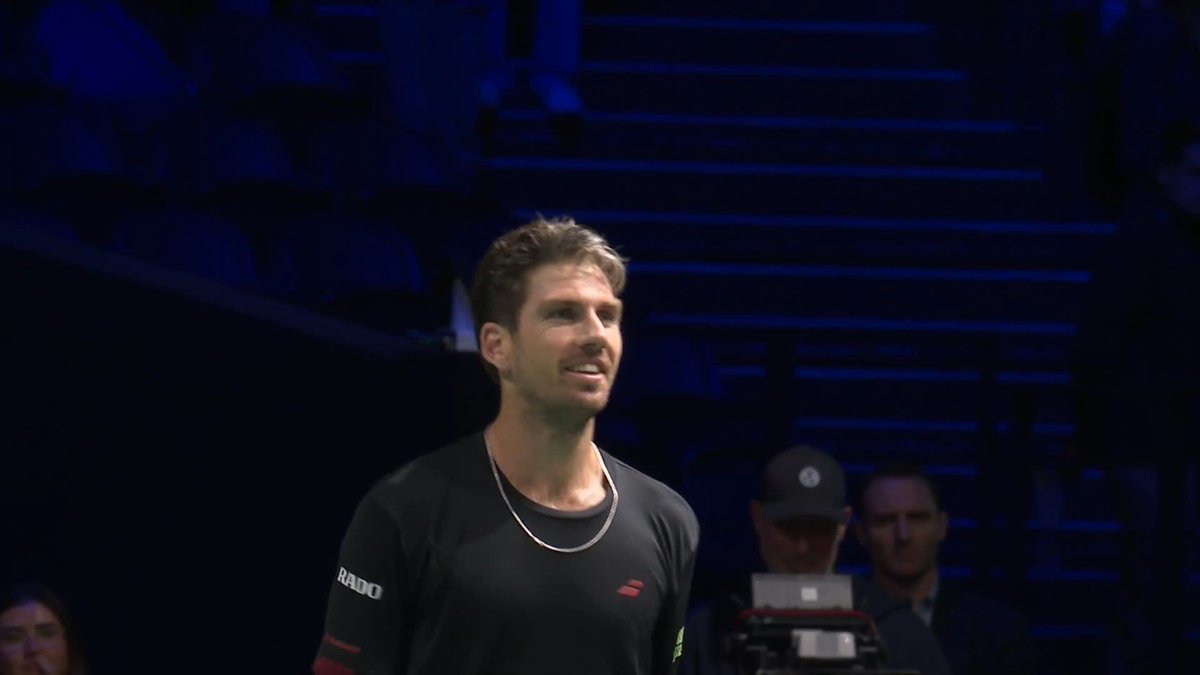 What a win for Cam Norrie! 🙌 He beats World number 1, Carlos Alcaraz in Paris! 🔥