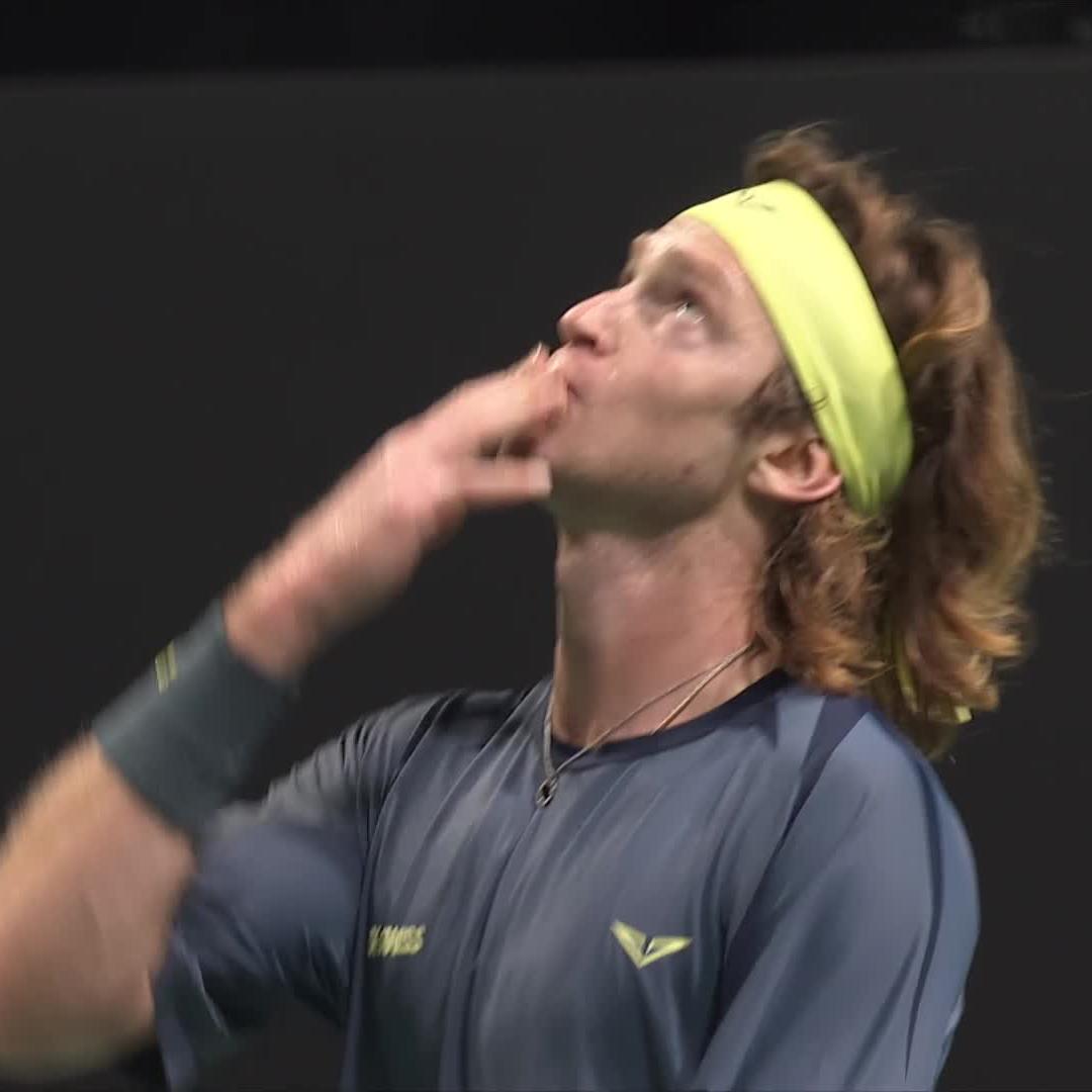 Into round 3 🙌 @Rublev battles past Tien 6-4 6-4 to set a sweet 16 clash with Shelton at #RolexParisMasters