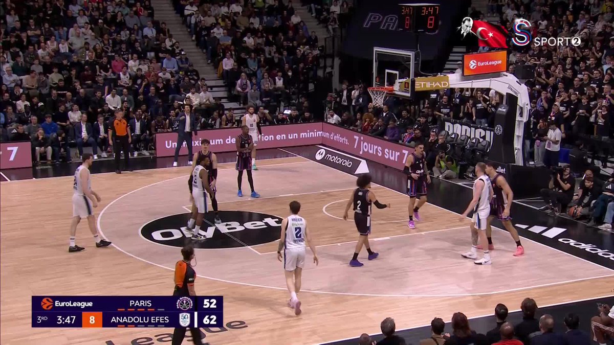 👀 Jordan Loyd'dan kritik el üstü üçlük isabeti!