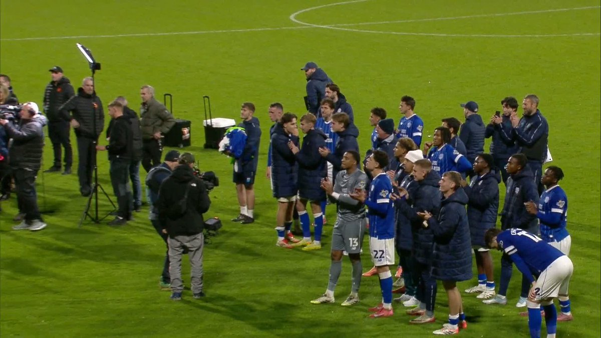 Some support ๐ต Cardiff City FC | Carabao Cup