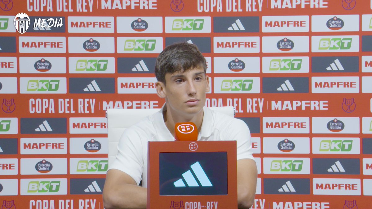 💬 Panach: "Debutar con el Valencia CF en partido oficial es un sueño cumplido" #MaracenaValencia #ADNVCF | Academia VCF #ADNVCF 🦇