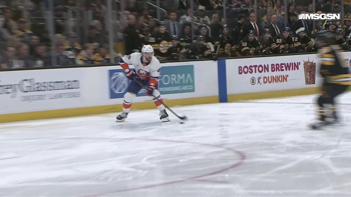 Bo Horvat wastes no time 🫢 The New York Islanders take the lead just a minute and eight seconds into the opening frame! 📺: Frozen Frenzy Whiparound coverage on ESPN+