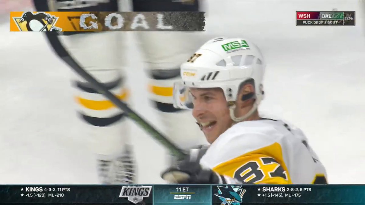 Sidney Crosby always finds a way! 🔥 His EIGHTH goal of the season ties it up 💪