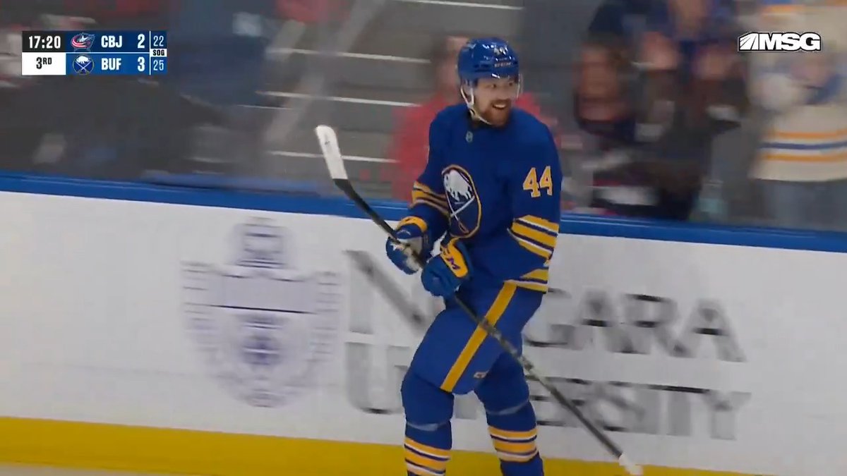 JOSH DUNNE GETS HIS FIRST NHL GOAL 👏👏👏 #LetsGoBuffalo