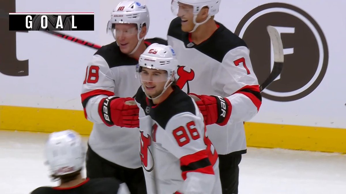 SHEEEESH 🤯 That's some gorgeous passing by the New Jersey Devils! 📺: Frozen Frenzy Whiparound coverage on ESPN+
