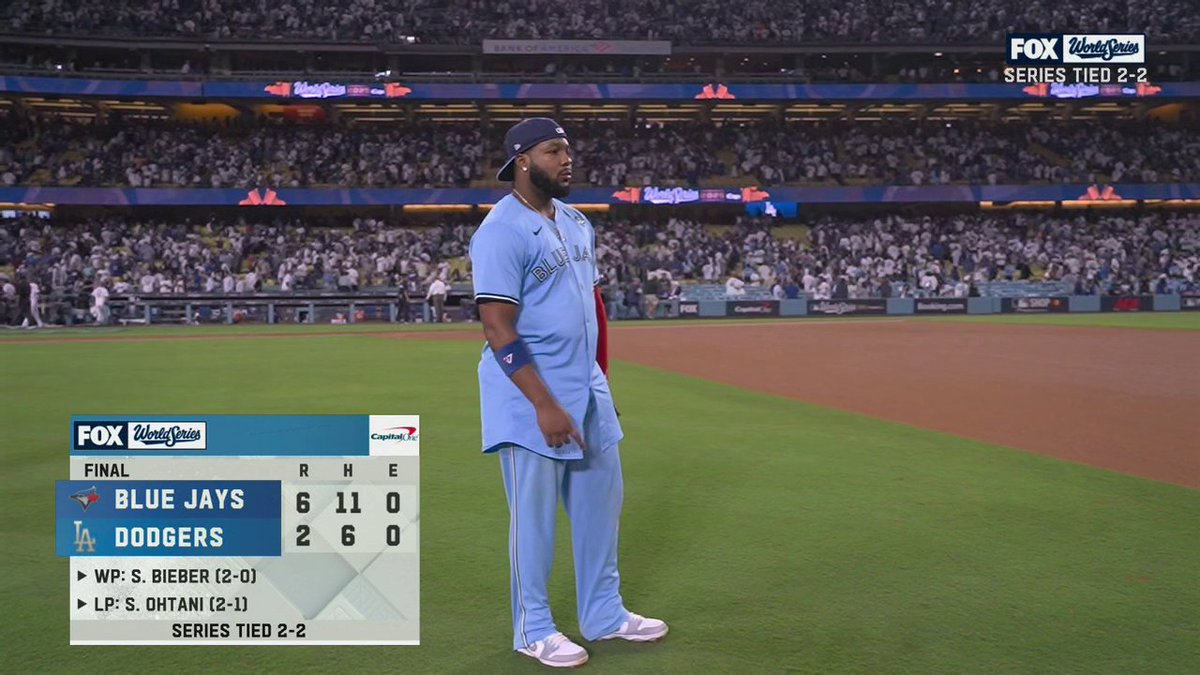 THE BLUE JAYS TIE UP THE WORLD SERIES WITH A DECISIVE WIN IN GAME 4 👀