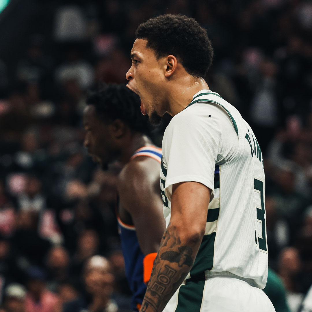 A career night for Ryan Rollins. 🔥 25 PTS | 4 AST | 4 STL | 4 3PM | 100% 3FG