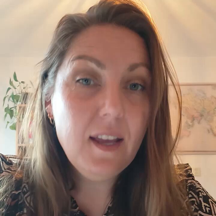 Steeds meer mensen kiezen #tochmaarweerVVD. Voor een centrumrechts kabinet dat kiest voor rust in je portemonnee, een groeiende economie en een strenge asielaanpak die wérkt. Alleen een sterke VVD kan een links kabinet voorkomen! 🚀