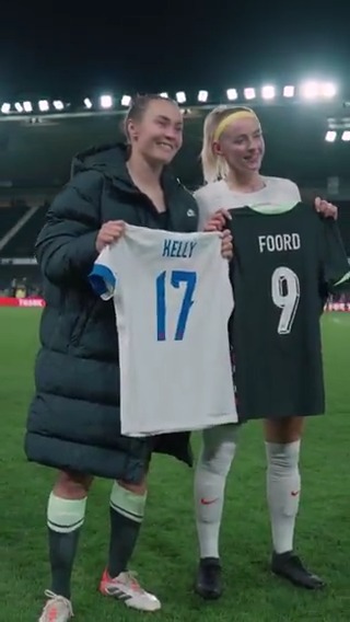 Foord ๐ฆ๐บ๐ค๐ด๓ ง๓ ข๓ ฅ๓ ฎ๓ ง๓ ฟ Kelly ๐ดโช๏ธ #Matildas #ENGvAUS Arsenal Women