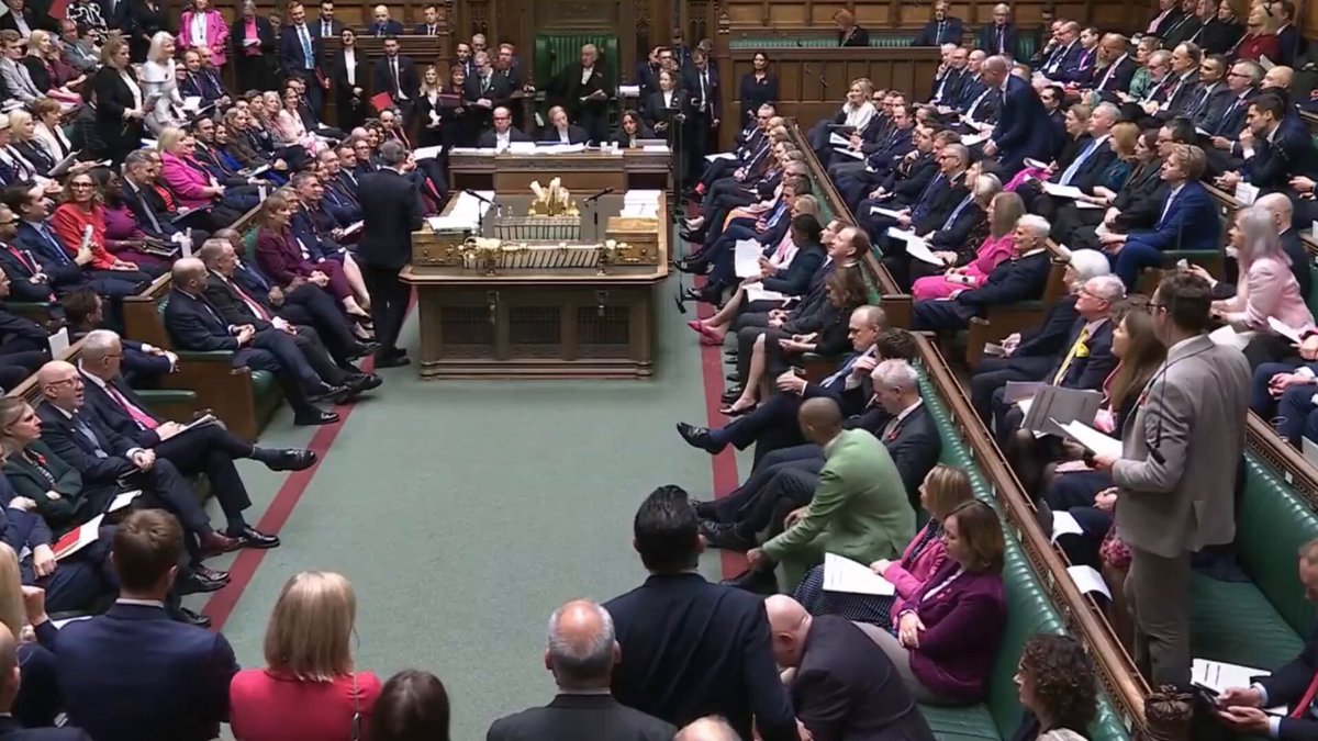 “They crashed the economy, inflation went up to 11%, mortgages went through the roof, welfare spending went up £33bn, &amp; they want to give us advice" Keir Starmer #PMQs
