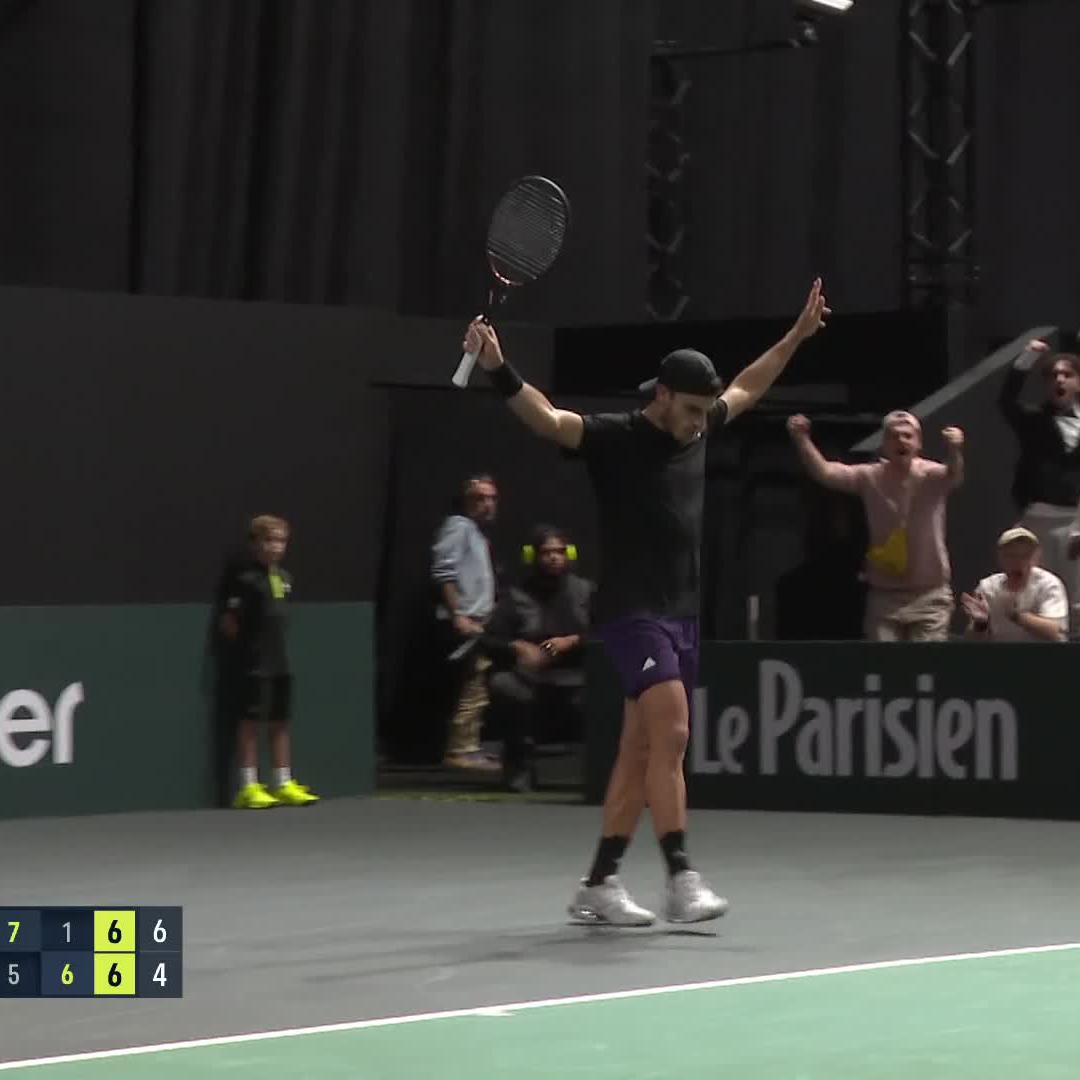 Sweet 16 🙌 Francisco Cerúndolo takes out Kecmanovic 7-5 1-6 7-6 to reach the third round at #RolexParisMasters for the third consecutive year.