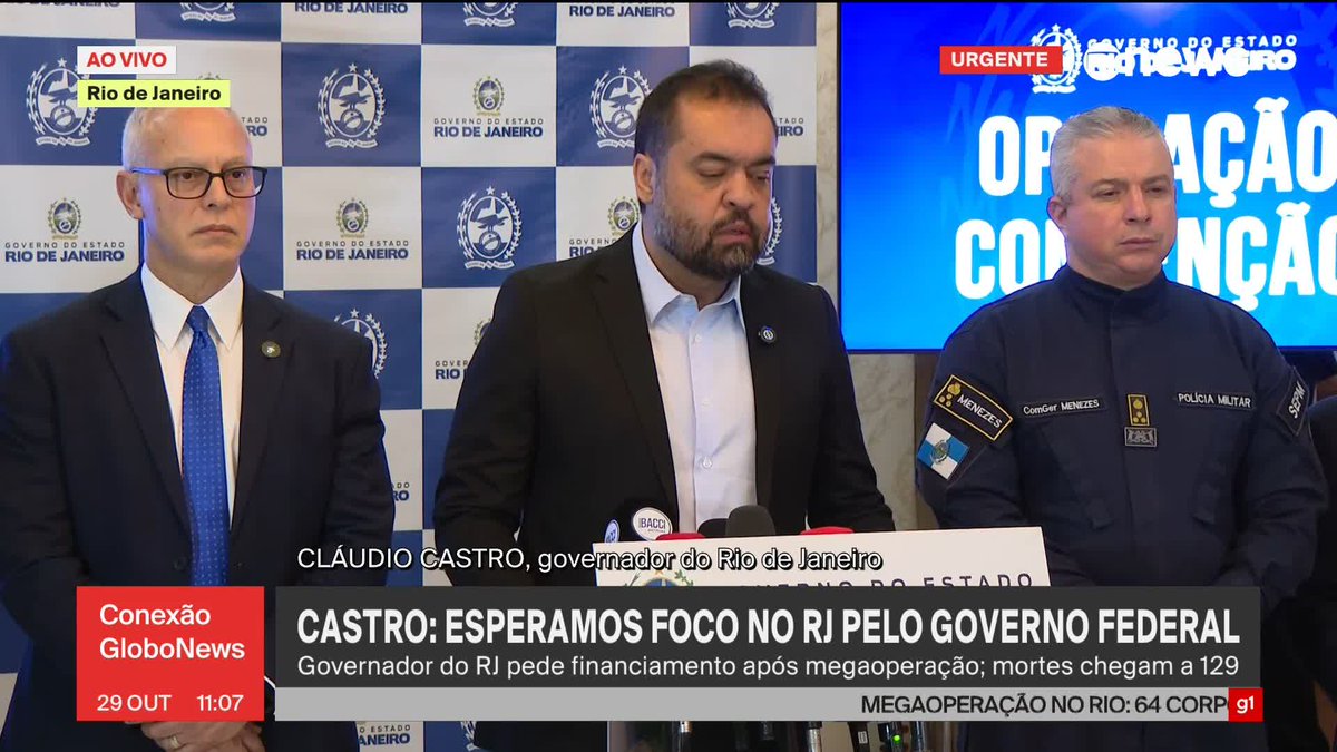 “Queria me solidarizar com as famílias dos nossos quatro guerreiros que deram a vida para libertar a população. De vítima ontem lá, só tivemos os policiais”, disse o governador do RJ, Cláudio Castro, em entrevista coletiva nesta quarta-feira (29). #ConexãoGloboNews