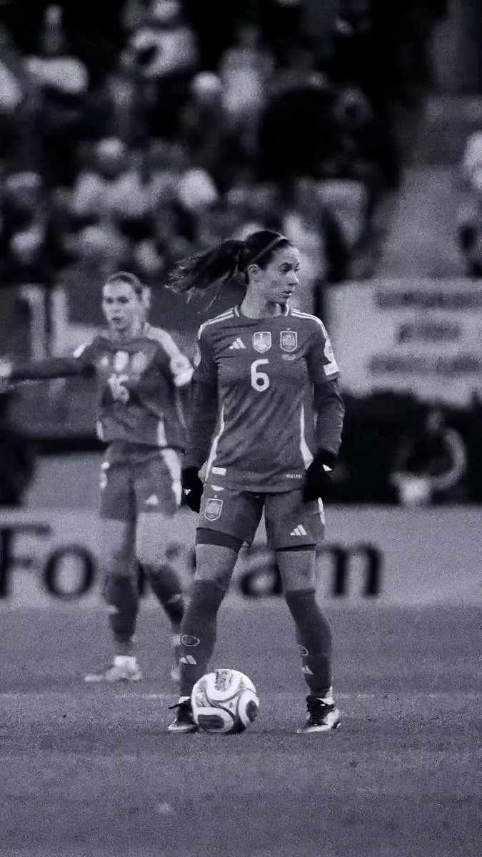 🎶 Ver jugar a Aitana Bonmatí Conca es como escuchar tu canción favorita. 🫰 Da igual las veces que la pongas, siempre logra emocionarte. #UWNL | #JugarLucharYGanar