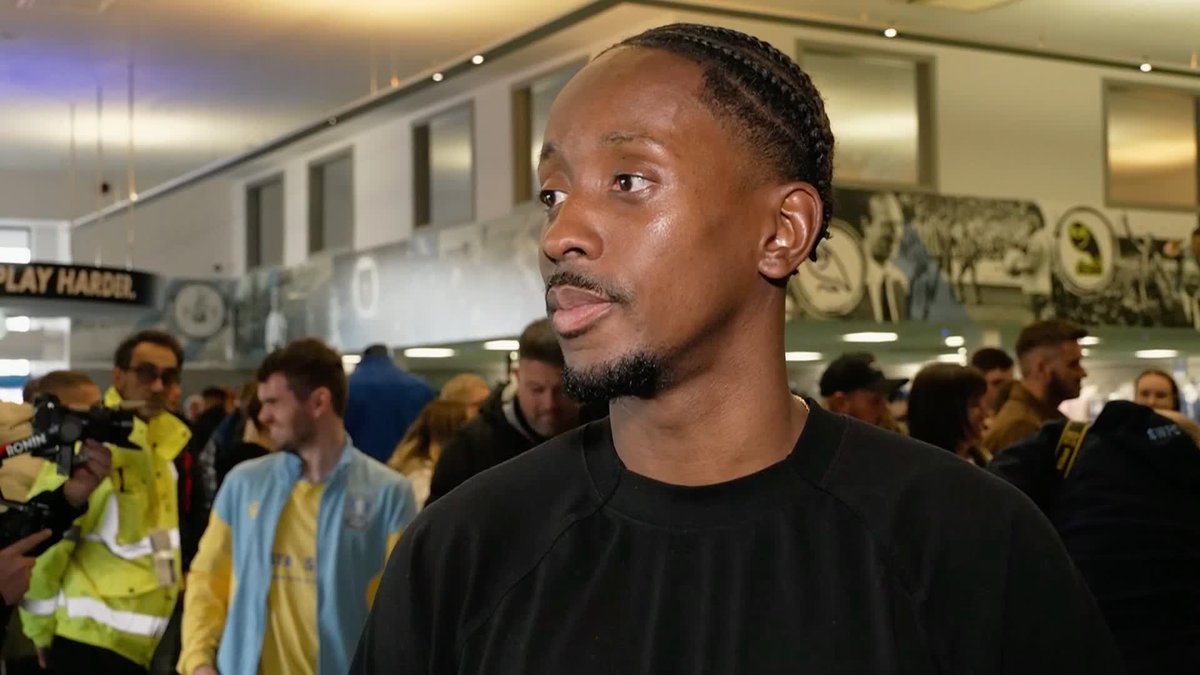 "It's a massive club, it was too early for me to step away" ๐ฌ Jamal Lowe reflects on the positive change that has been made to Sheffield Wednesday after the club went into administration, and emphasised his desire to stay at the club due to the 'potential' of the future ๐ฆ