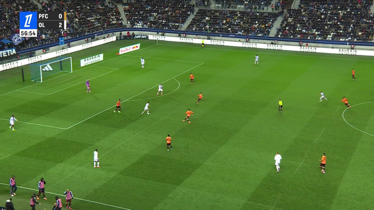 💎 Un bijou collectif ! 𝗣𝗮𝘃𝗲𝗹 𝗦𝘂𝗹𝗰 enfonce le Paris FC, 3-0 pour l'Olympique Lyonnais #PFCOL