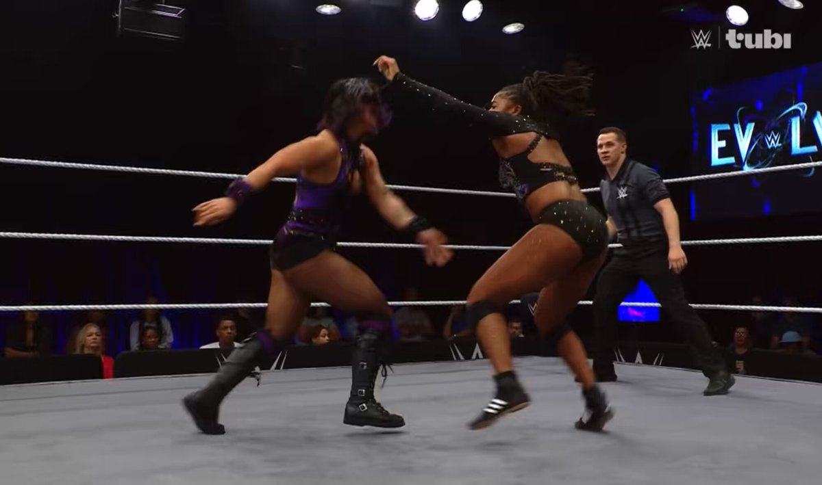 Masyn Holiday defeats Jin Tala! I hope she gets a title match soon 🙏🏾 #WWEEvolve