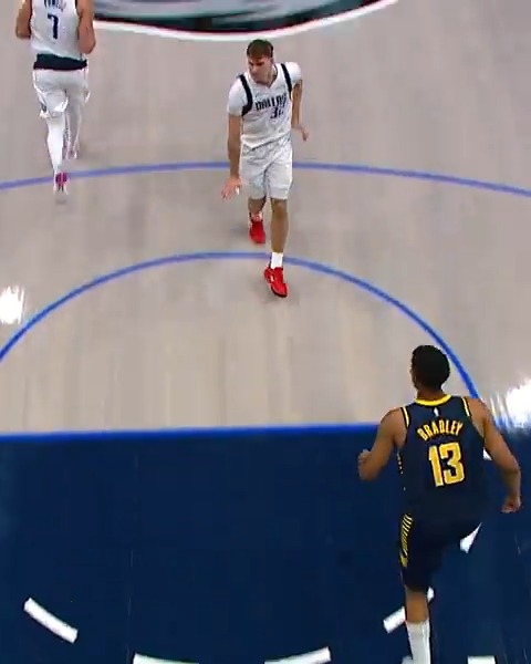 COOPER FLAGG HITS MAC MCCLUNG WITH THE "TOO SMALL" 🤏👀