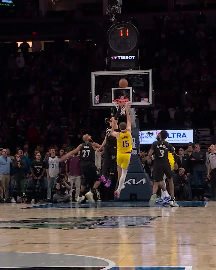 AUSTIN REAVES BUZZER BEATER FOR THE WIN! 🤯🔥