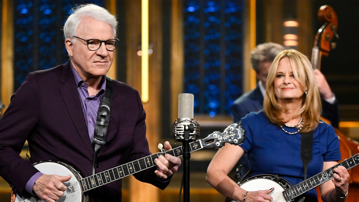 Steve Martin & Alison Brown perform "Let's Get Out Of Here"! Watch the full performance ⬇️ #FallonTonight