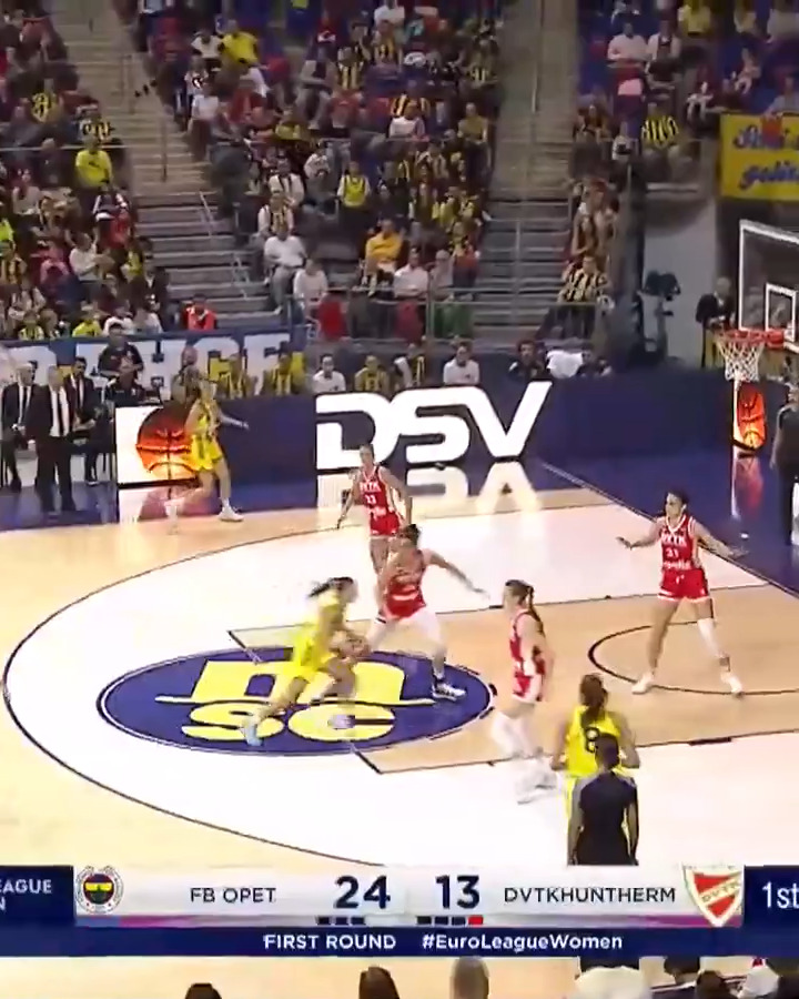 Floor general 🫡 #EuroLeagueWomen x @alperionar