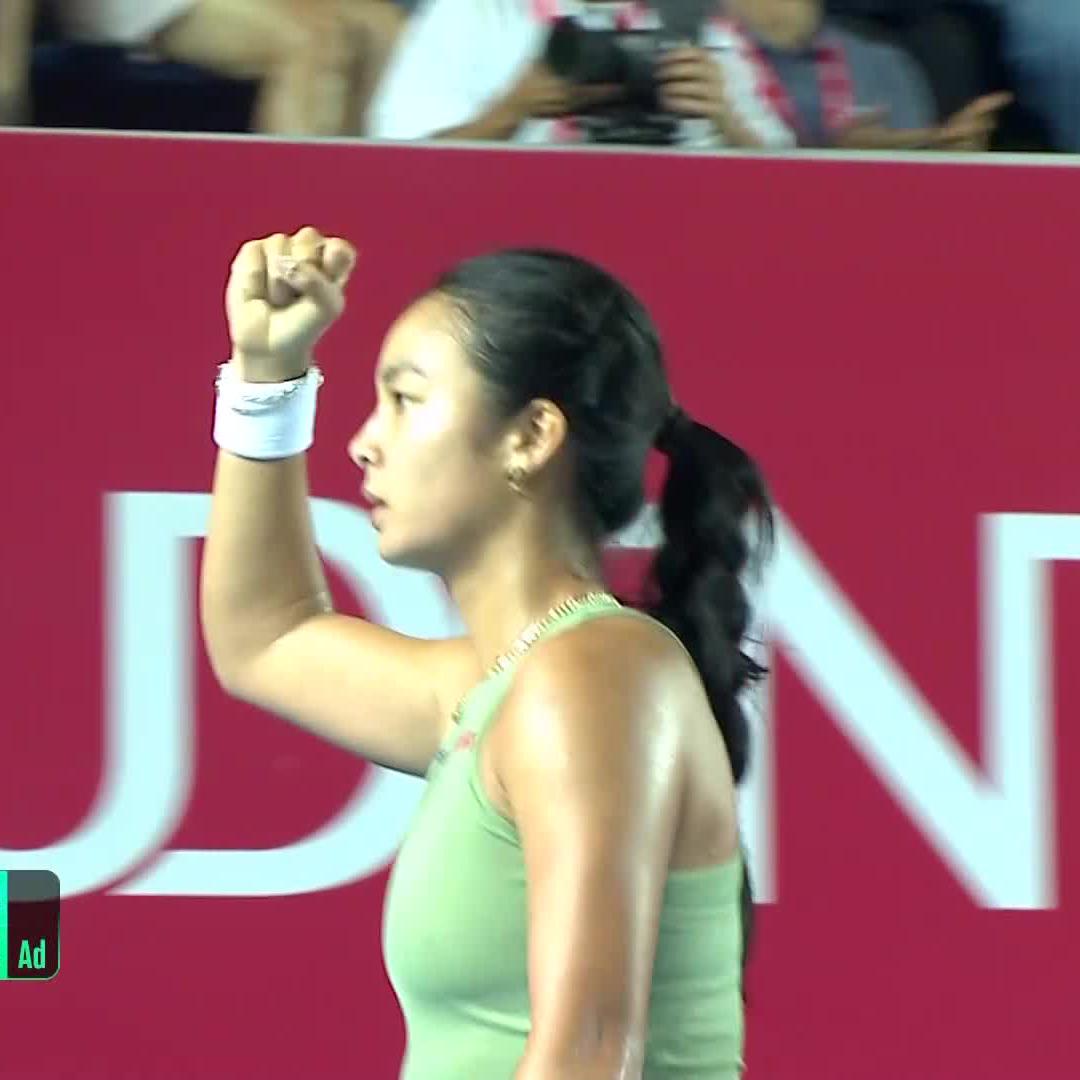 Incredible point 🔥 Alexandra Eala comes out on top in the first set against Mboko in Hong Kong 💪 #PHKTO2025