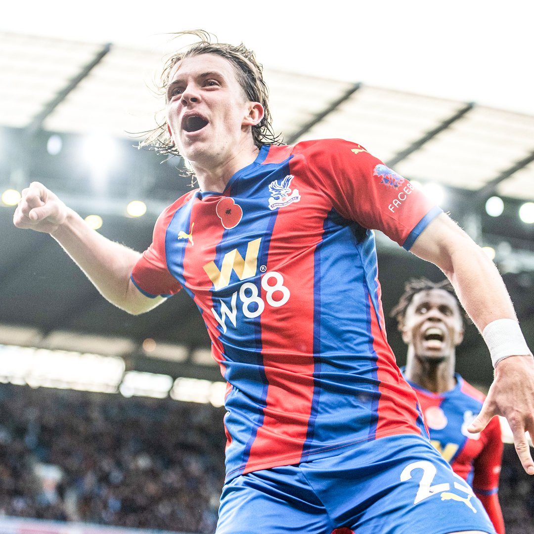 Four years ago today to seal a win at Manchester City. One of my favourite recent Palace goals, the anticipation of the break in the dying moments, the little set from Olise, the finish. It’s a thing of beauty.