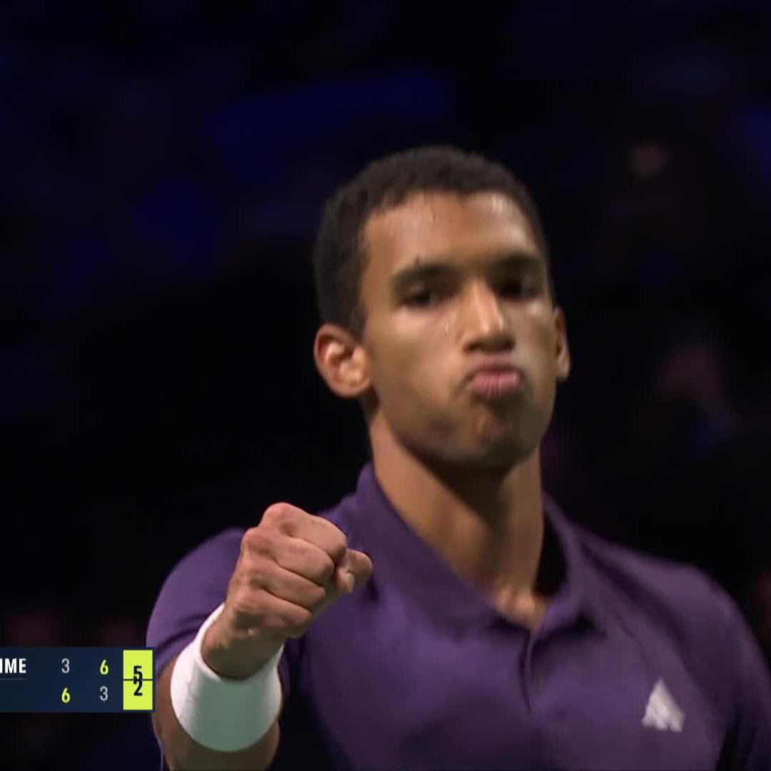Comeback 👑 Félix AugerAliassime rallies from a set down for the third consecutive match, 3-6 6-3 6-2 over Altmaier #RolexParisMasters
