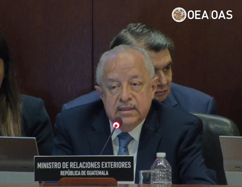 Presentación del Ministro de Relaciones Exteriores de Guatemala MINEX Guatemala 🇬🇹, Carlos Ramiro Martínez Alvarado Carlos Ramiro Martínez, en sesión extraordinario del Consejo Permanente para analizar “las graves amenazas al ordenamiento constitucional y democrático en Guatemala”