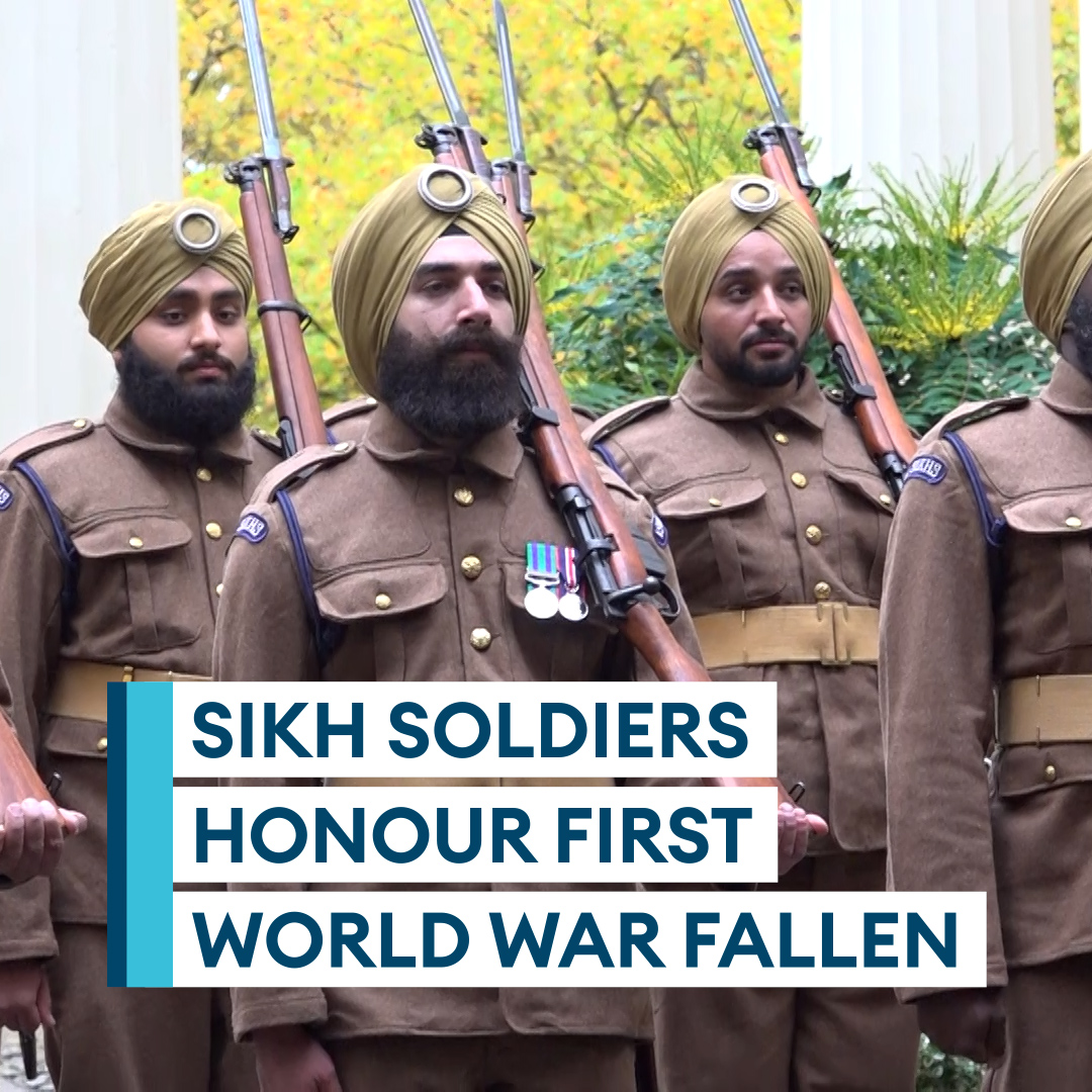 More than 100,000 Sikh soldiers fought for Britain in WW1 and today their courage marches on🪖 The 1914 Sikhs Ceremonial Troop make history at Wellington Barracks - the first of its kind🇬🇧 Read more⬇️🔗