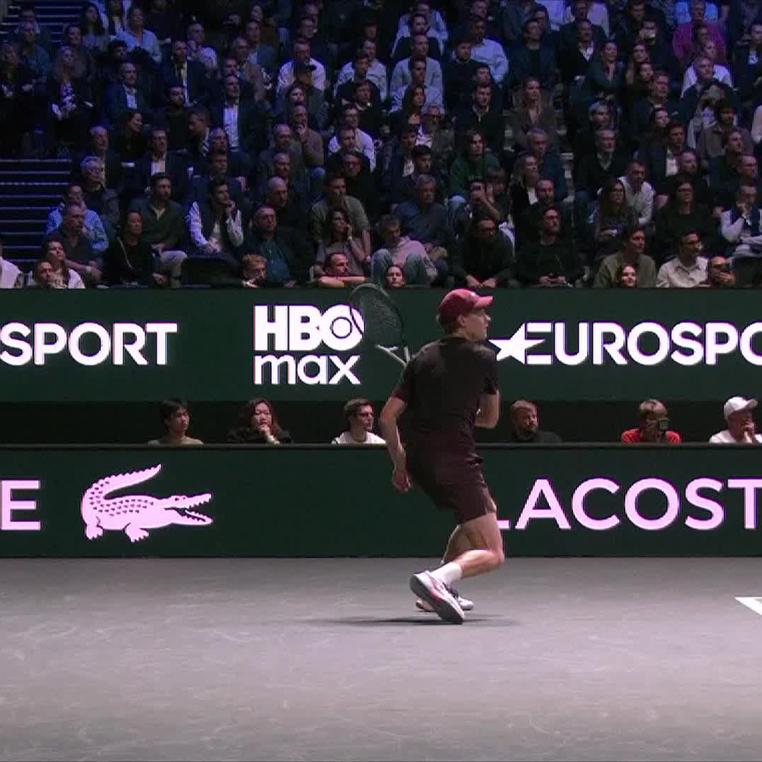 SIN-tillating 🔥 Jannik Sinner unleashes the furious forehand at #RolexParisMasters