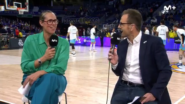 "Ser reconocida por lo que hice y por lo que intento seguir haciendo es algo espectacular". 🌟 Amaya Valdemoro entra en el 𝐇𝐚𝐥𝐥 𝐨𝐟 𝐅𝐚𝐦𝐞 del baloncesto mundial. Tu emoción es la nuestra. Orgullosos de ti 🥹❤️.