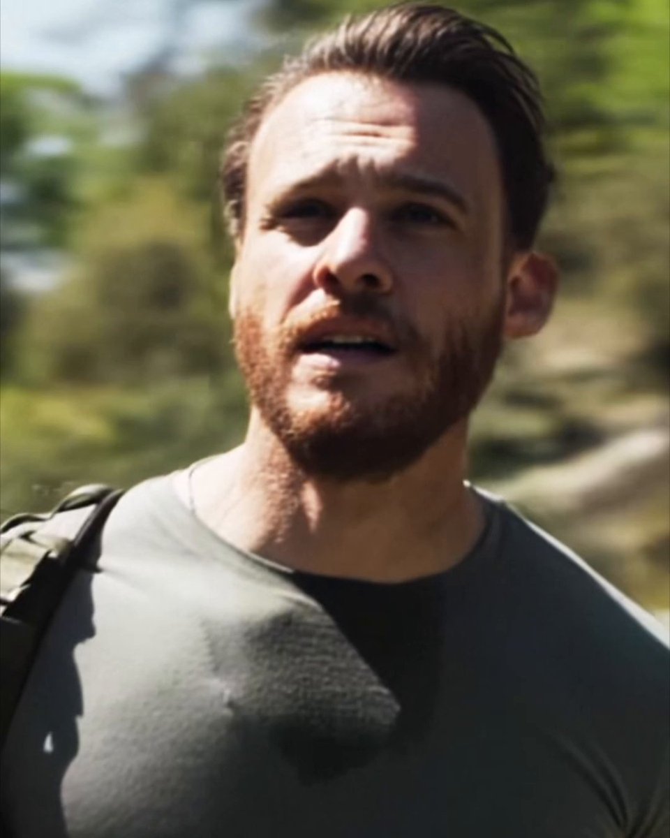 Excepto por las partes en las que lloré... Vi toda la película por Cem 🤤 #KeremBürsin #DevrimÖzkan #MaviMağara #BlueCave