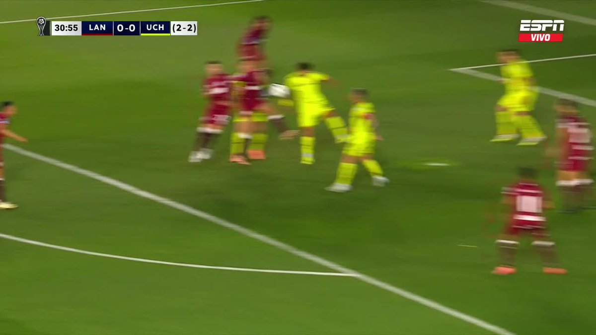 "ROBO" Por el penal que no le cobraron a Lanús en el partido ante Universidad de Chile por la Conmebol Sudamericana. Amplia volumen y no fueron ni a revisarla, cobran lo que se les canta la pija, cómo roban los chilenos hijos de re mil putas.