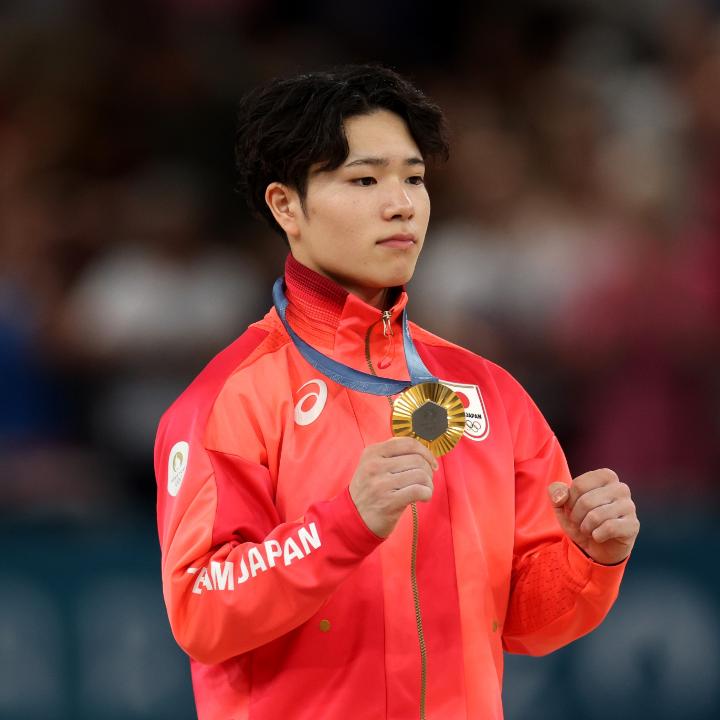 今日は岡慎之助選手のお誕生日🎂 パリ2024では4つのメダルを獲得する快挙 🥇🥇🥇🥉 跳馬・鉄棒・平行棒のパフォーマンスを同時に🔥 おめでとうございます🎉 #オリンピック #体操 日本体操協会 - 体操ニッポン (Japan Gymnastics Association) 岡慎之助/Oka shinnosuke