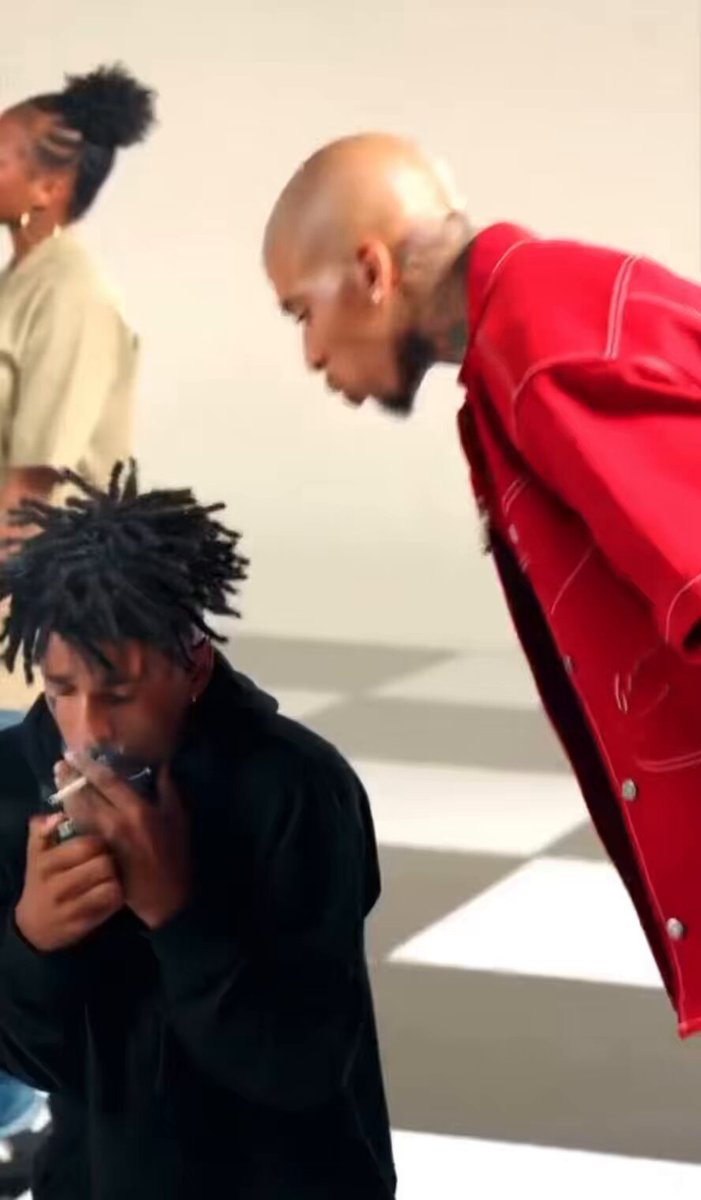 NLE CHOPPA CHANNELS HIS INNER TUPAC SPIRIT TO DISS NBA YOUNG BOY SAYING THAT YOUNG BOY IS POISONING THE BLACK YOUTH WITH HIS MUSIC AND IMAGE When Nas went against hov He channeled his inner pac On ether When Kendrick dissed Drake he channeled his pac energy and mentioned pac on several track Notice the pattern? Artist channel Pac when they go up against What they think are Artist that represent dark spirits