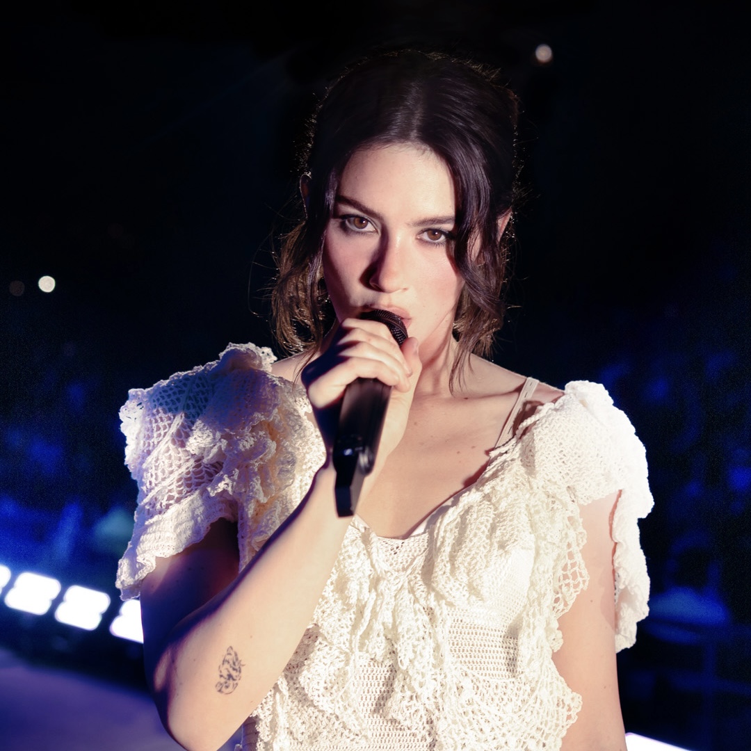 the way she turned around and her face changed… instant 5 stars