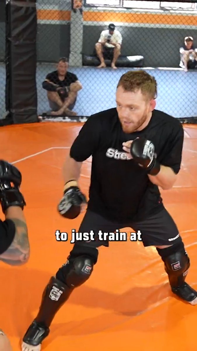 Jack Della Maddalena training with Alexander Volkanovski ahead of the Islam Makhachev fight 👀 #UFC322