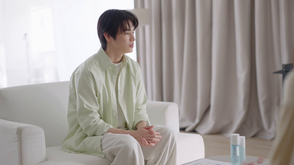 動画を見ていただいた方は「✨」の絵文字で教えて下さい。 “自分が一番肌弱い、って思いながら生きています”という、西垣匠さん（ 西垣 匠 ）。 等身大の肌悩みやスキンケアについて、語ってくださいました。 ぜひご覧ください。 ▼おすすめ商品はこちら