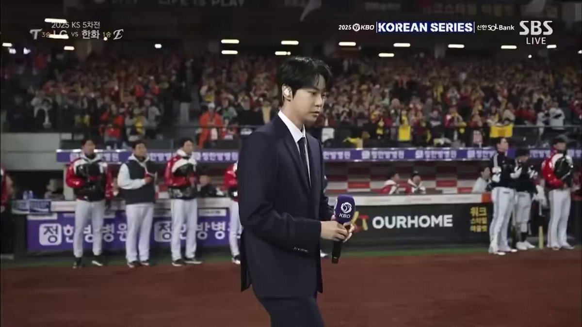 黒髪で国歌斉唱をするドヨンさん…🥹❕❕❕