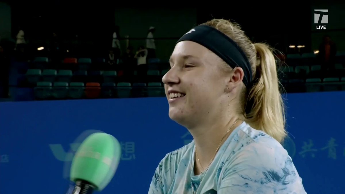 Anna Blinkova has been practicing her Chinese 😯👏 The polyglot did her post-match interview in English and Chinese! #JiangxiOpen