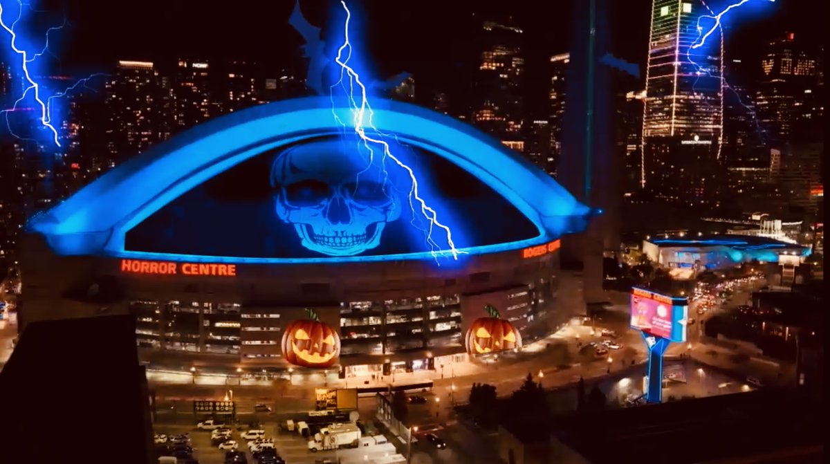 Happy Halloween from Game 6 of the #WorldSeries!
