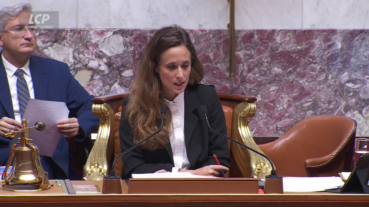 Pendant ce temps, à l’Assemblée, le bloc bourgeois continue à tout mettre en œuvre pour ne pas taxer les riches… #DirectAN