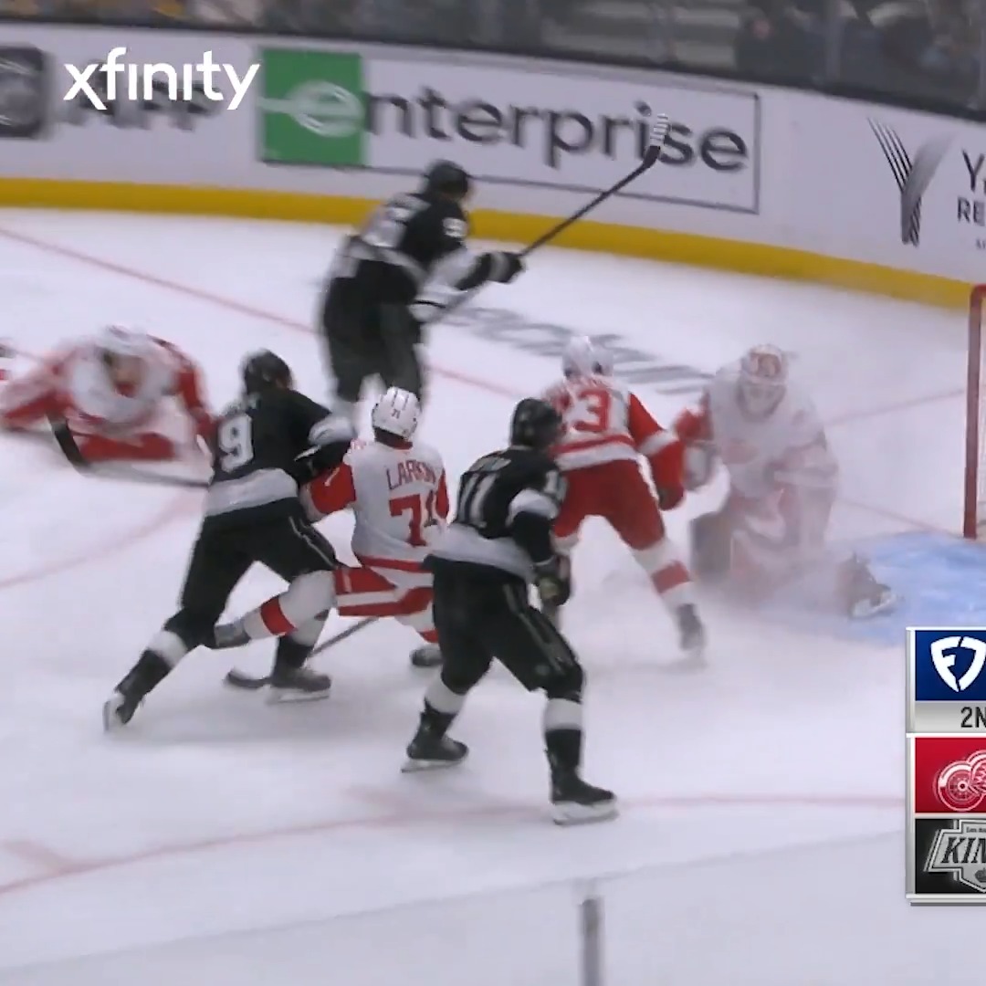 HOLY MOLY WHAT A GOALIE! Cam Talbot's 35-save night in L.A. was our Xfinity game-changing moment!