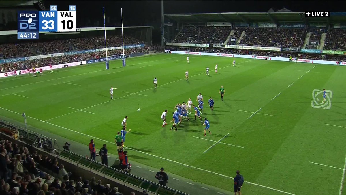 VANNES S'ENVOLE ✈️ Le Rugby Club Vannes creuse l'écart et s'envole au score en début de 2ème mi-temps 🤯