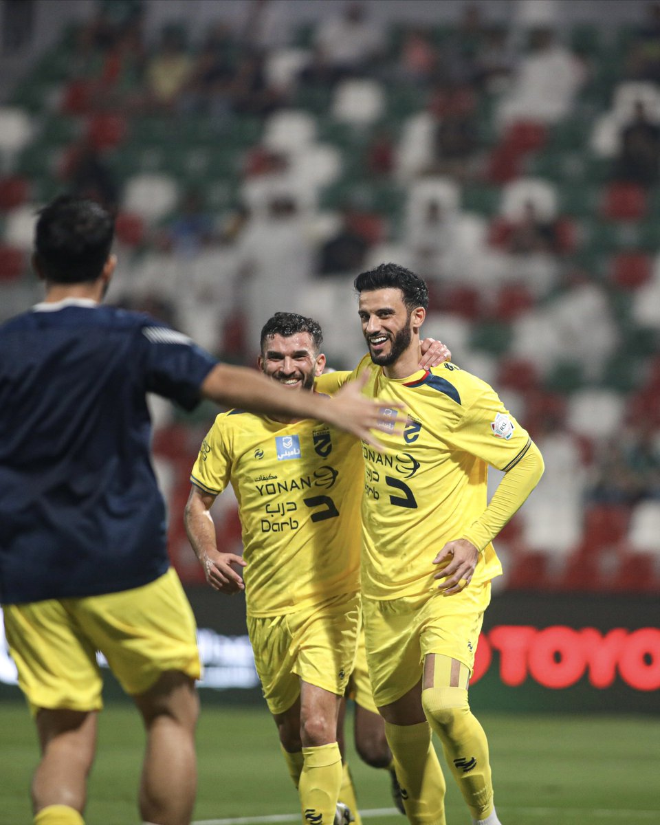 لا يتوقف عن كتابة التاريخ 👑 عمر السومة يوسع الفارق في صدارة هدافي #دوري_روشن_السعودي التاريخيين 🤯🇸🇾 #للجماهير