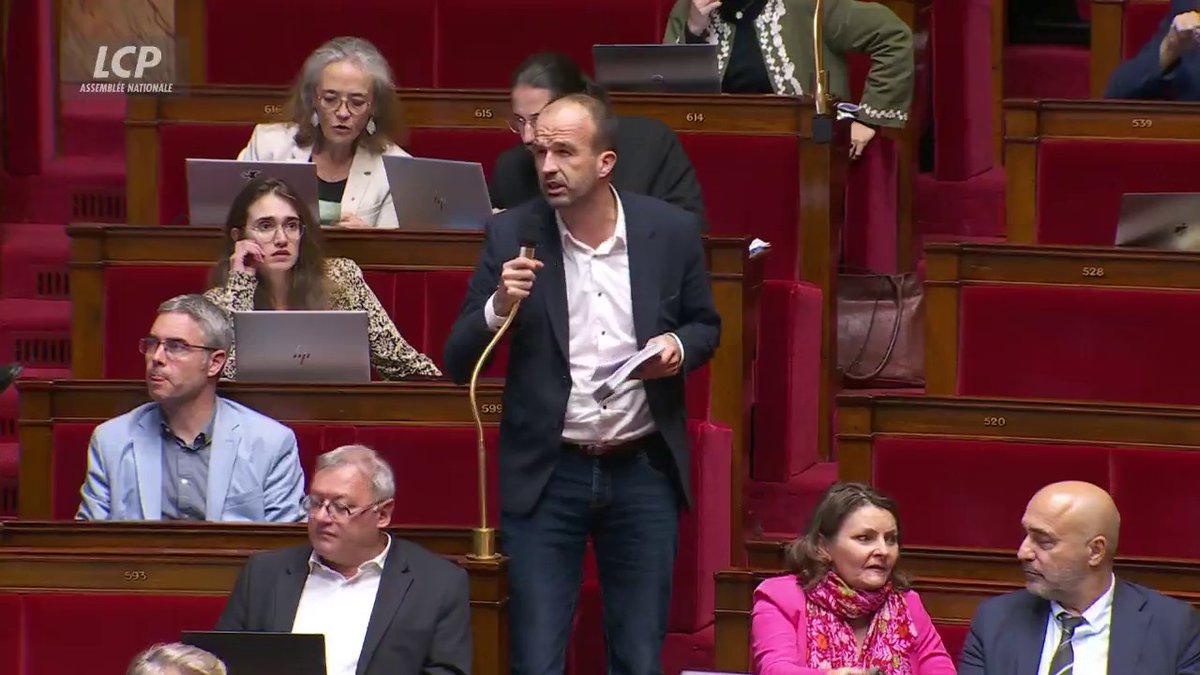 Impôt sur la fortune improductive : "Je suis stupéfait du vote qui vient d'avoir lieu. Il y a une alliance entre le Parti socialiste et le Rassemblement national pour exonérer d'impôt sur la fortune immobilière le château de Mme Le Pen !", s'exclame Manuel Bompard. #DirectAN #Budget