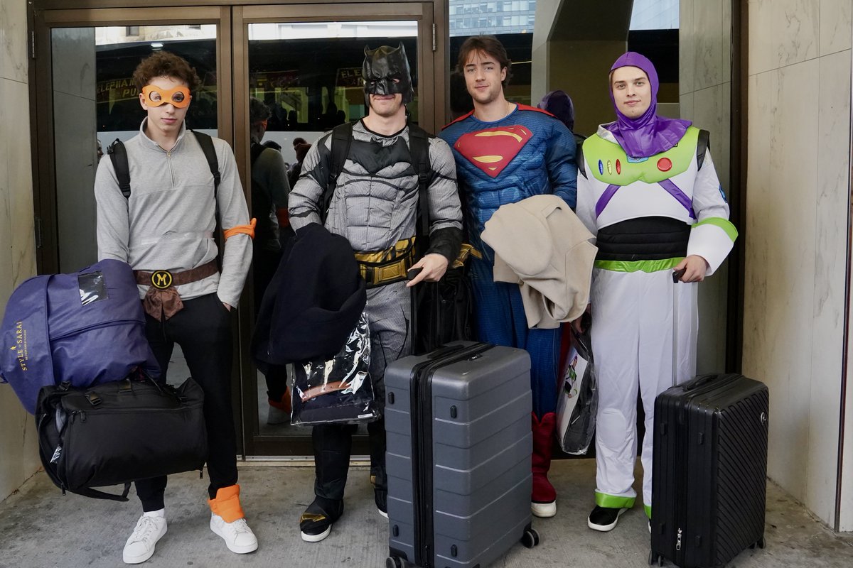 The Penguins rookies slay Halloween 👻