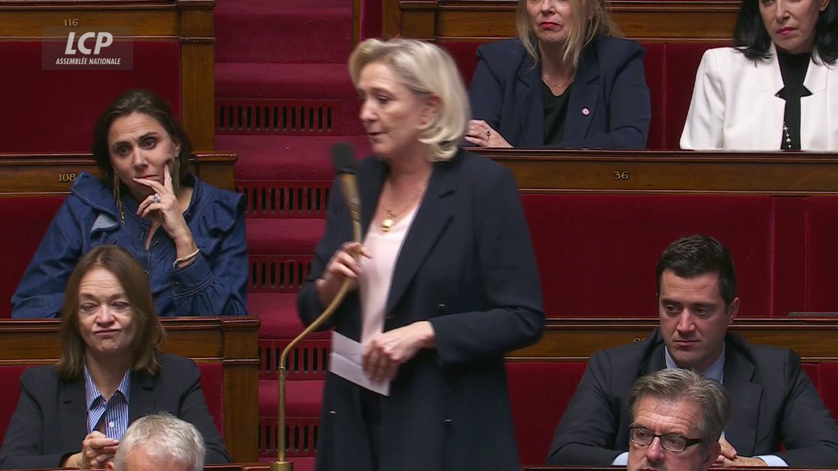 Impôt sur la fortune improductive : "La grande avancée dans ce vote, c'est la protection du patrimoine immobilier des Français. Oui, nous sommes très heureux qu'il y ait une exonération d'un million sur la résidence principale et la résidence unique", revendique Marine Le Pen.