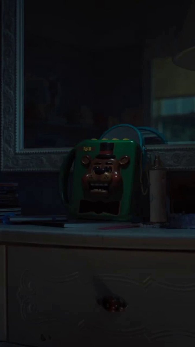 NEW FNAF 2 MOVIE FOOTAGE HOLY FUCKING SHGIT